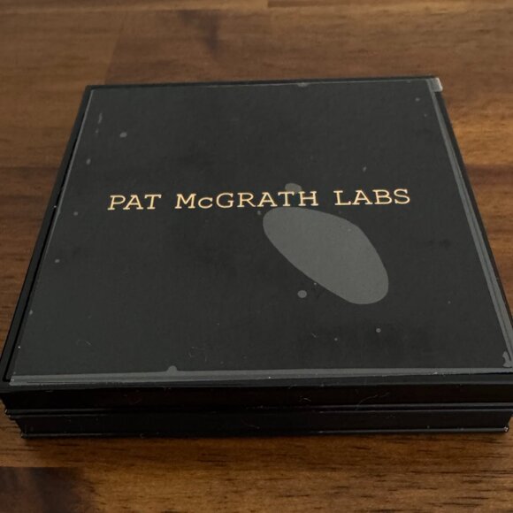 Pat McGrath - Celestial Odyssey Luxe Quad in Deep Space Divinity - Picture 5 of 8